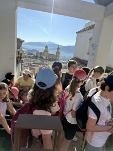 Lee más sobre el artículo Jaén desde las alturas: 6º de Primaria recorre los senderos de Santa Catalina y El Neveral